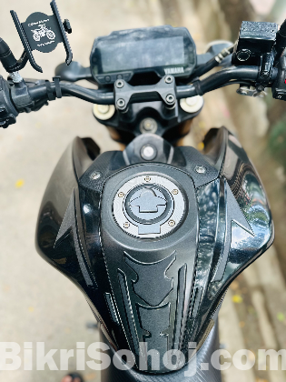 Yamaha mt-15 V2